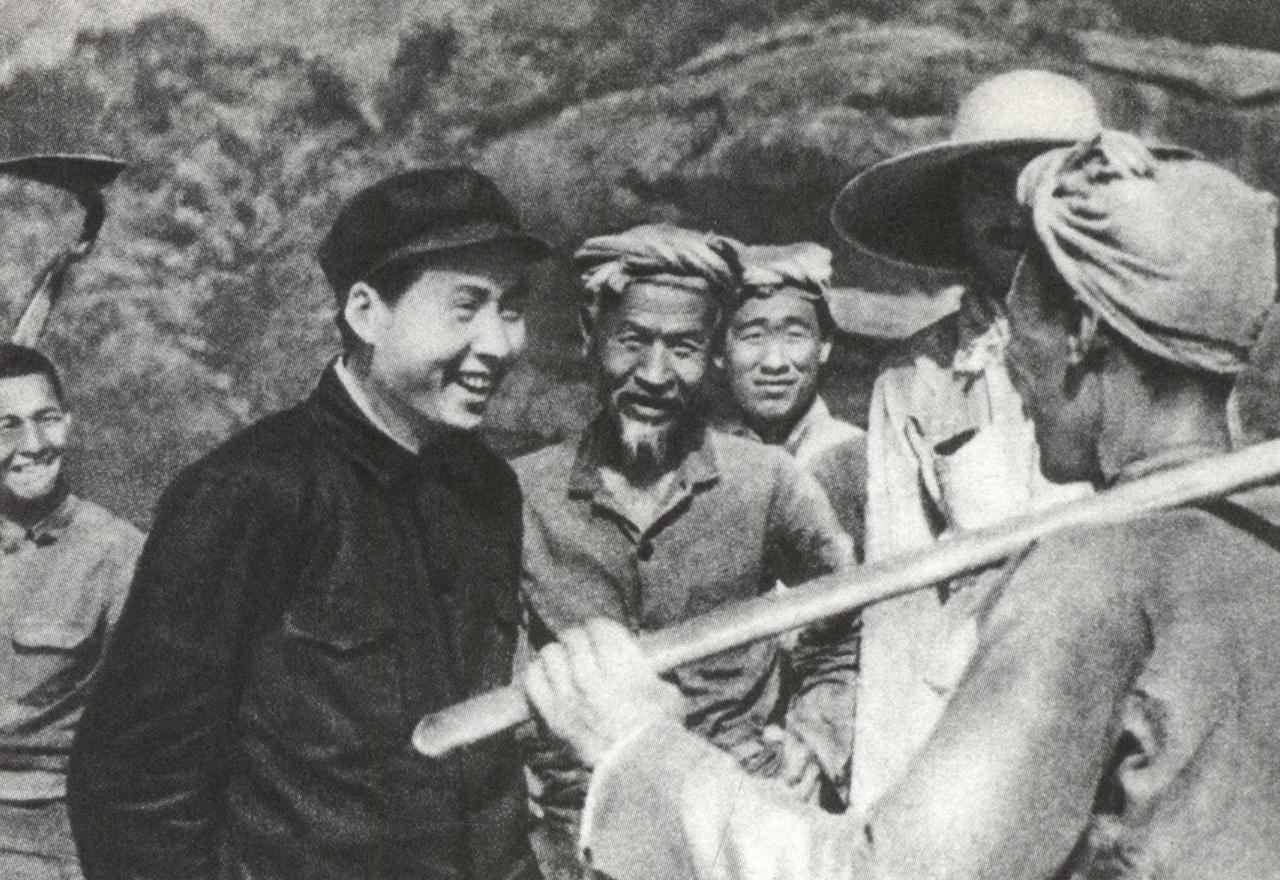 偶然看了一篇纪念毛泽东的文章，纪念文的名字就特别让人有共鸣《世间凉薄已万年，因君