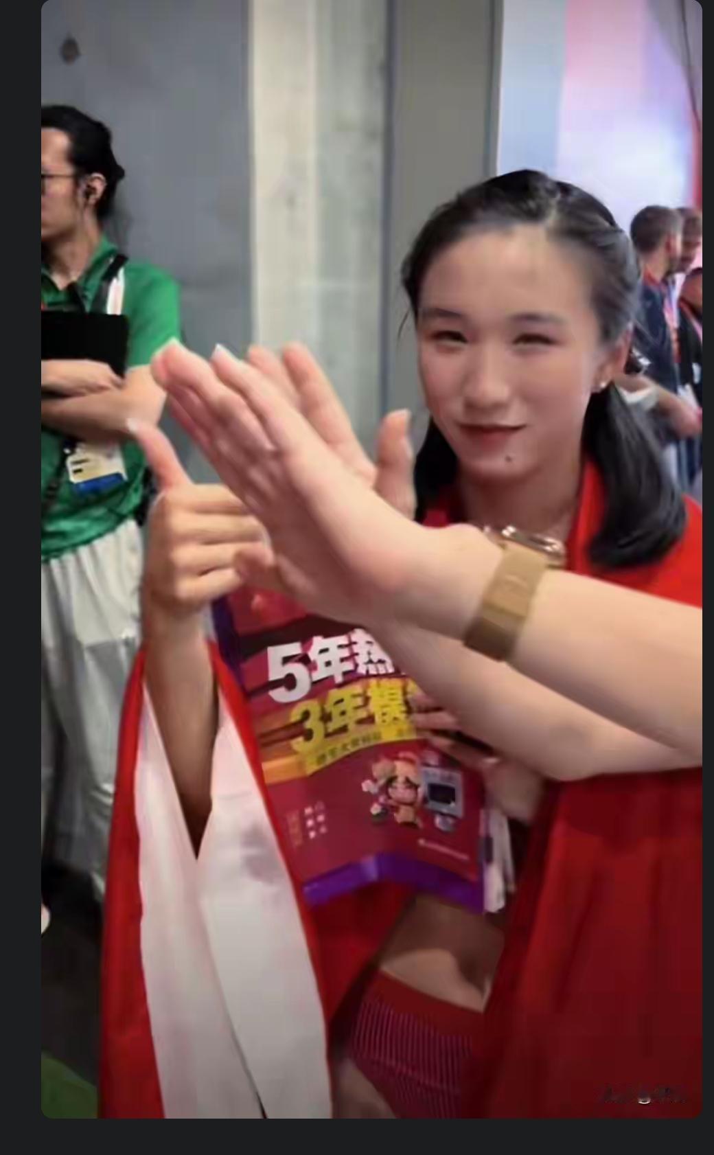 如果我是清华招生办的老师，我现在就给陈妤颉打电话，你已经提前被我们录取了，不用考
