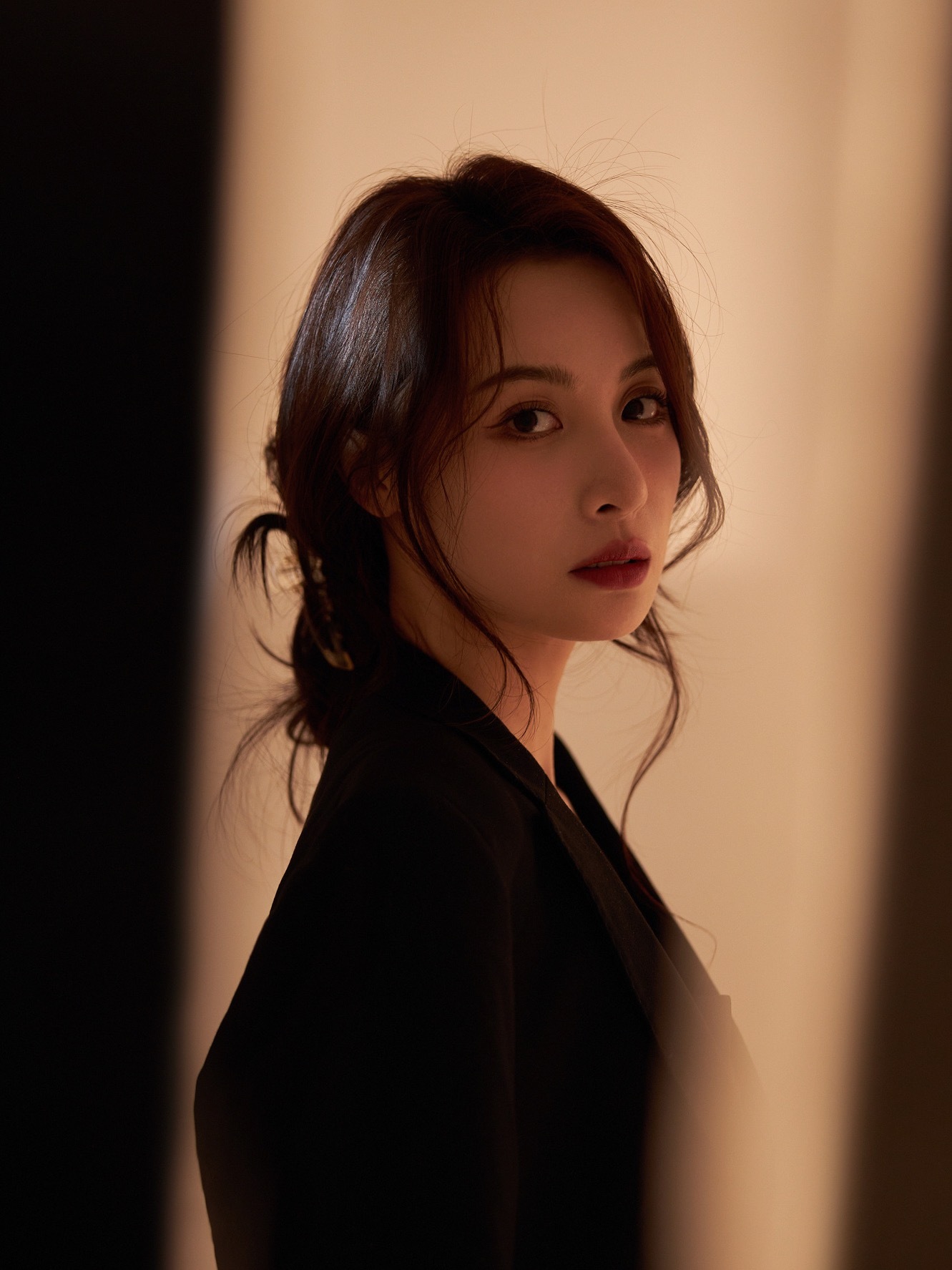 早上好。来自高启兰隆妮的盯