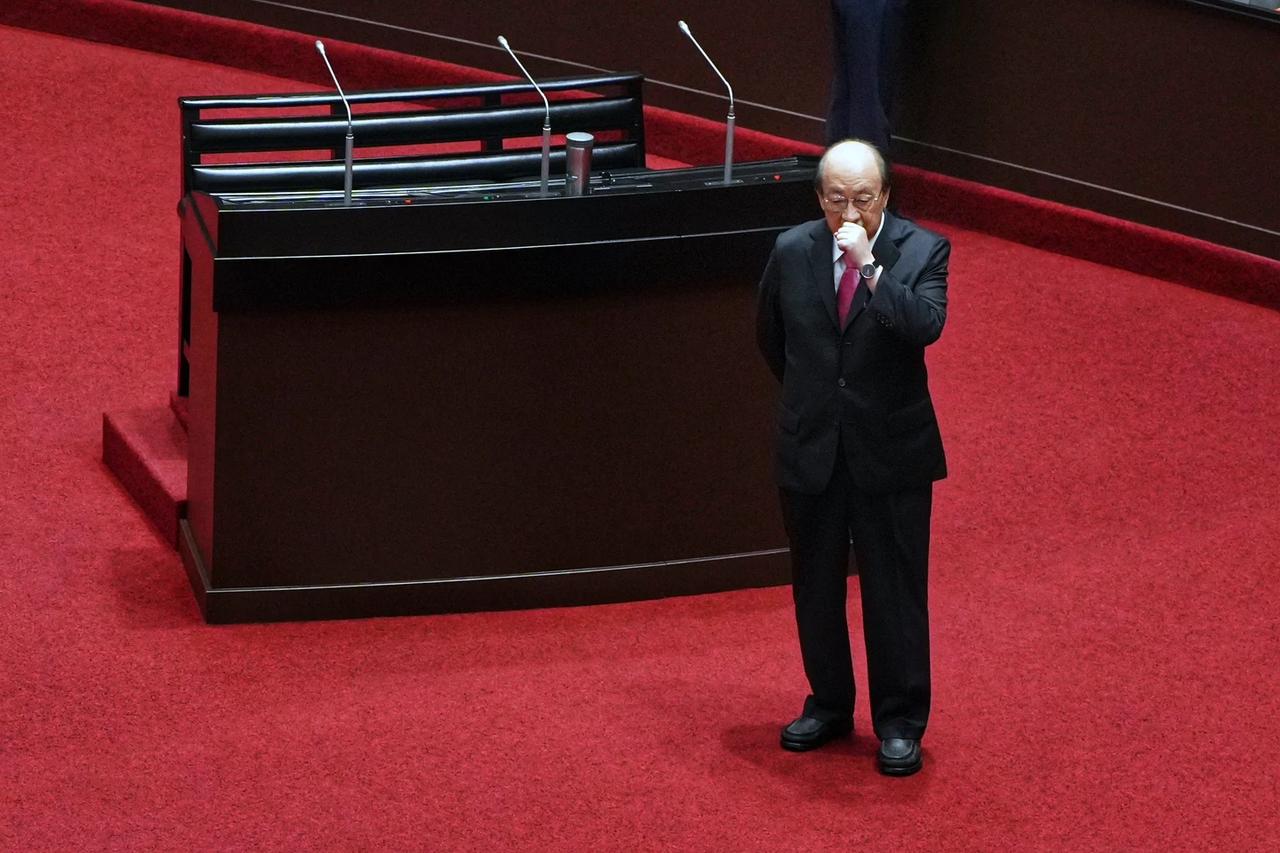 万年总召正式卸任！蔡其昌接棒绿营党团总召柯建铭黯然离场绿营党团三长出炉！