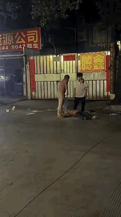 牛二和牛三过招，吃亏的是三