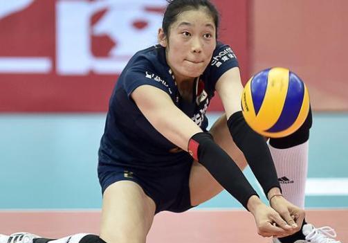 在朱婷归队的问题上谁对谁错？中国女排在女排亚锦赛上，决赛意外输给泰国队，失去2
