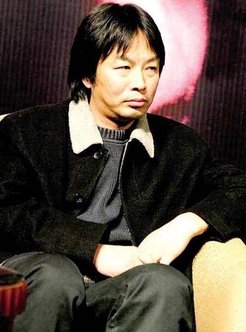 令人释怀的一段话：“人活着活着就会慢慢明白，戴一百块的手表和一百万的表，时间是一
