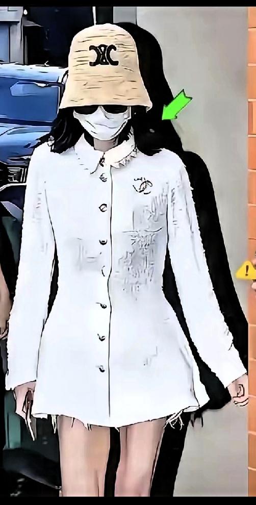 北京SKP那个被叫作“兰兰”的神秘富婆，真是把人性拿捏得死死的。这年头各路网