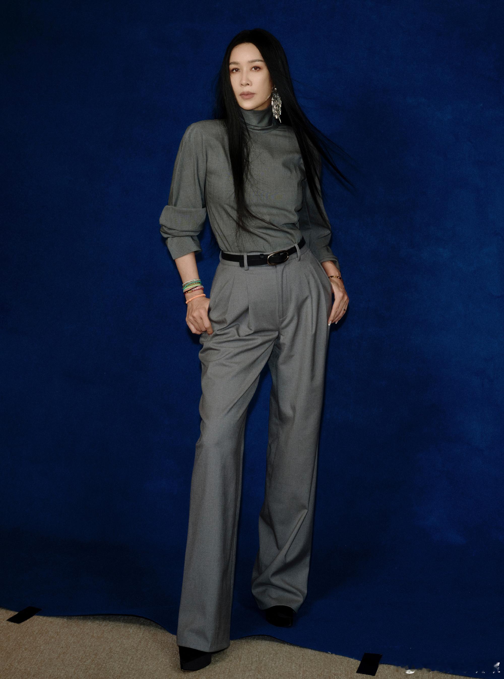 那英窦靖童好听再次聆听两位天后同台，真是让人感慨，童童那清澈的声线搭配那英的经