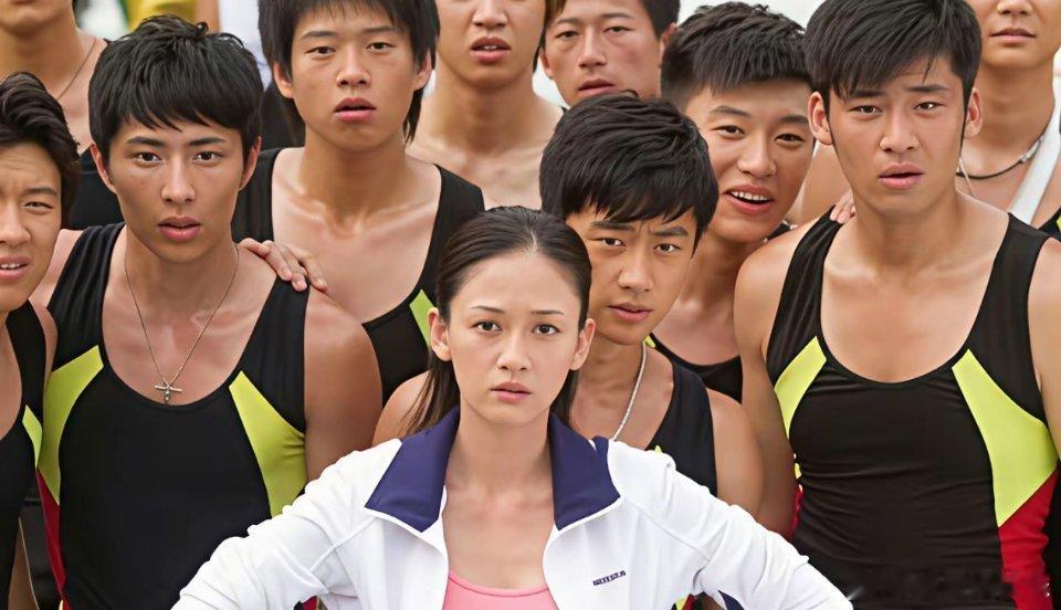 看看早期影像里的代旭，发现和他同时期的黄轩、魏大勋等人早在几年前就已跻身一线了，