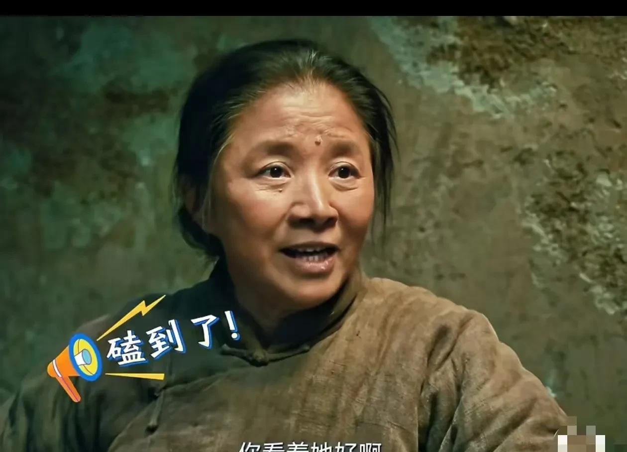 我的个老天奶呀！真没看出来《生万物》里面这个绝世好婆婆竟然是《小巷人家》里让