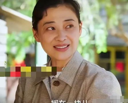 梅婷在剧里说："内裤和袜子放一起洗，容易交叉感染，真菌传染！"李雪琴接茬："