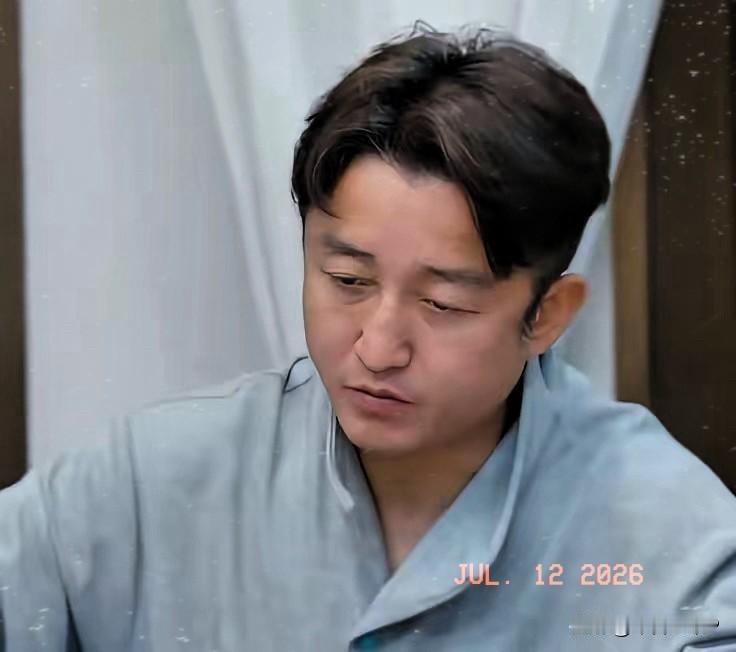 果然姜还是老的辣。我问我妈，为啥邹市明亏了两个亿之后，整个人都颓废了？我妈翻了