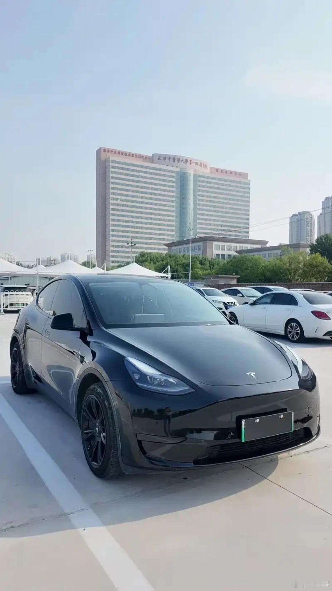 我始终觉得，市场不能纵容这样的不良风气。 特斯拉又一次降价，短短一个月连续两