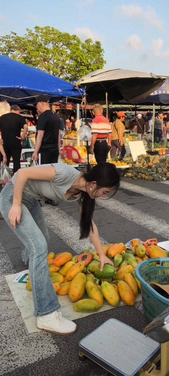 miles，而是两颗心的疏远。