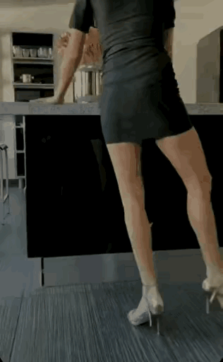 我觉得后面的小姐姐才是最符合我们现代人的体质。