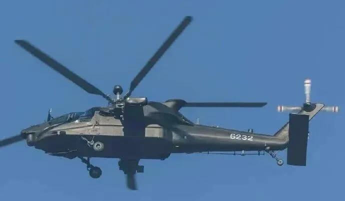 重型武装直升机最新试飞图。看看机身的4位数的编码。说明明显还是试飞状态，服役