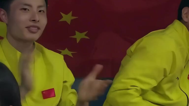 印度天才拉克什亚不敌老年丹:惊天逆转瞬间曝光