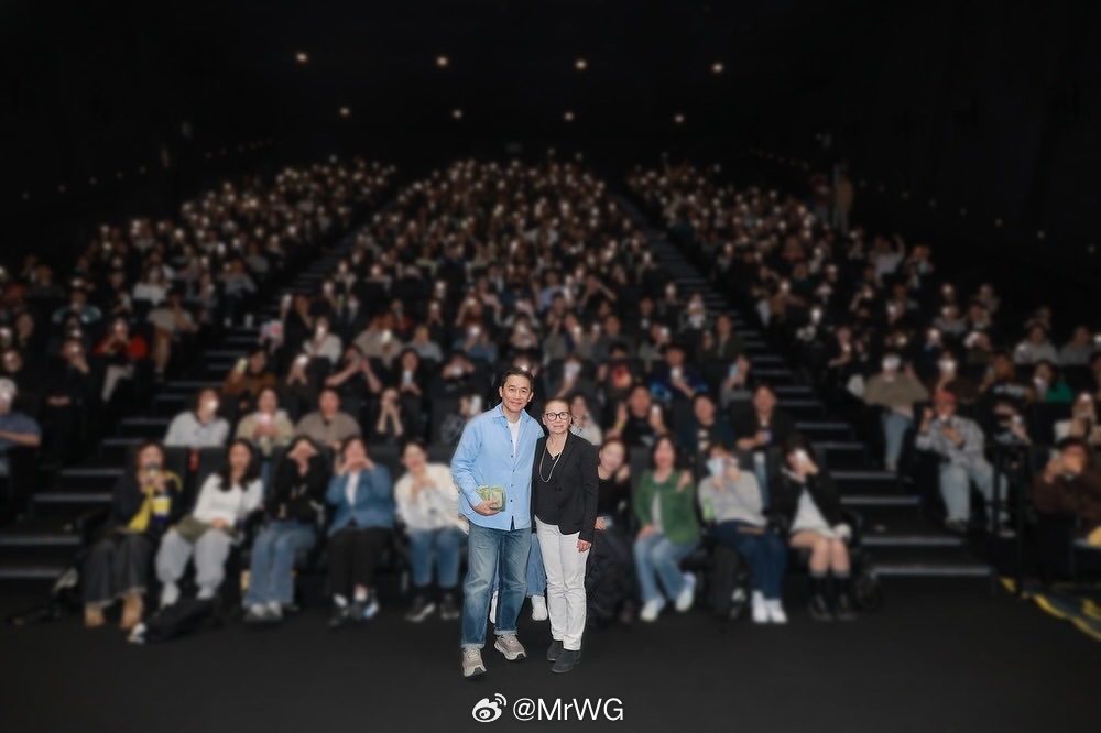 梁朝伟影讯【寂静的朋友】韩国4/15上映，梁朝伟到达韩国，巡回路演DAY1—