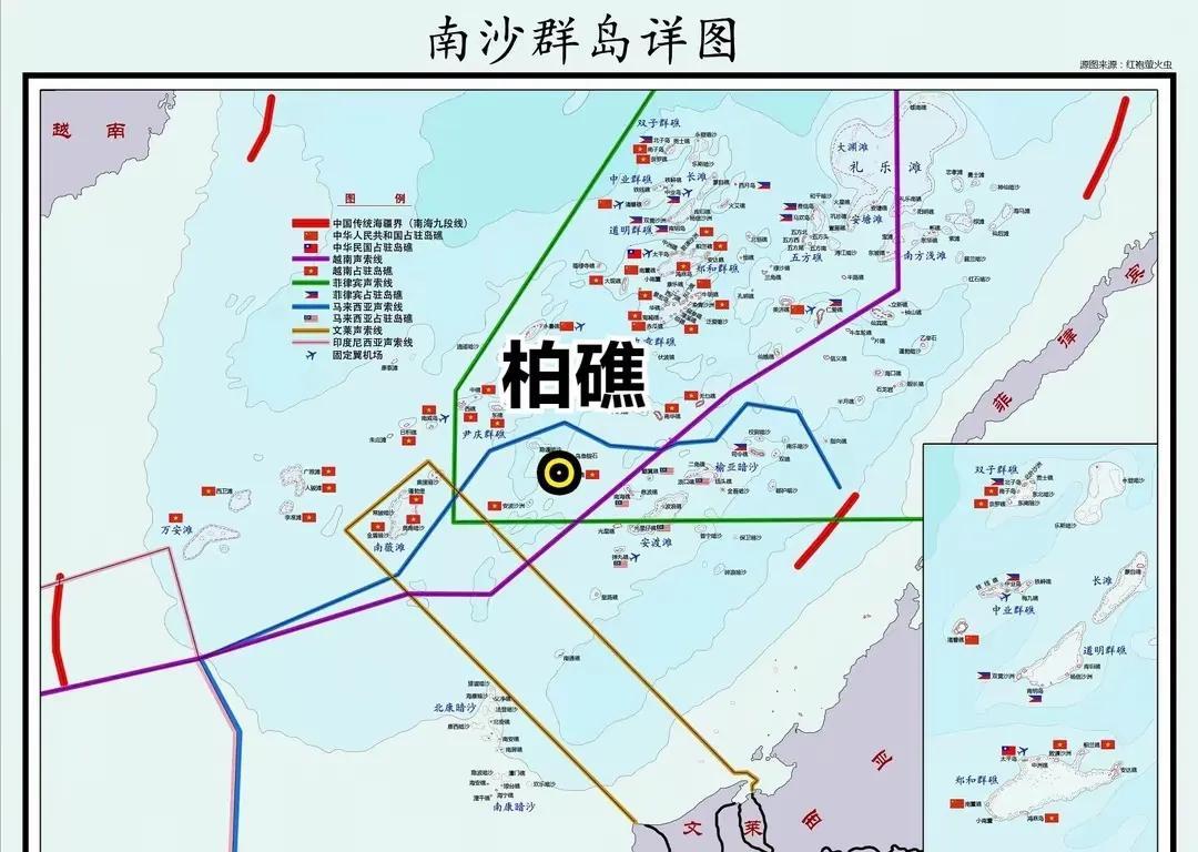 柏礁位于南沙群岛的中心，百家的交盘面积是66平方公里，柏礁是南沙群岛中礁坪最大的