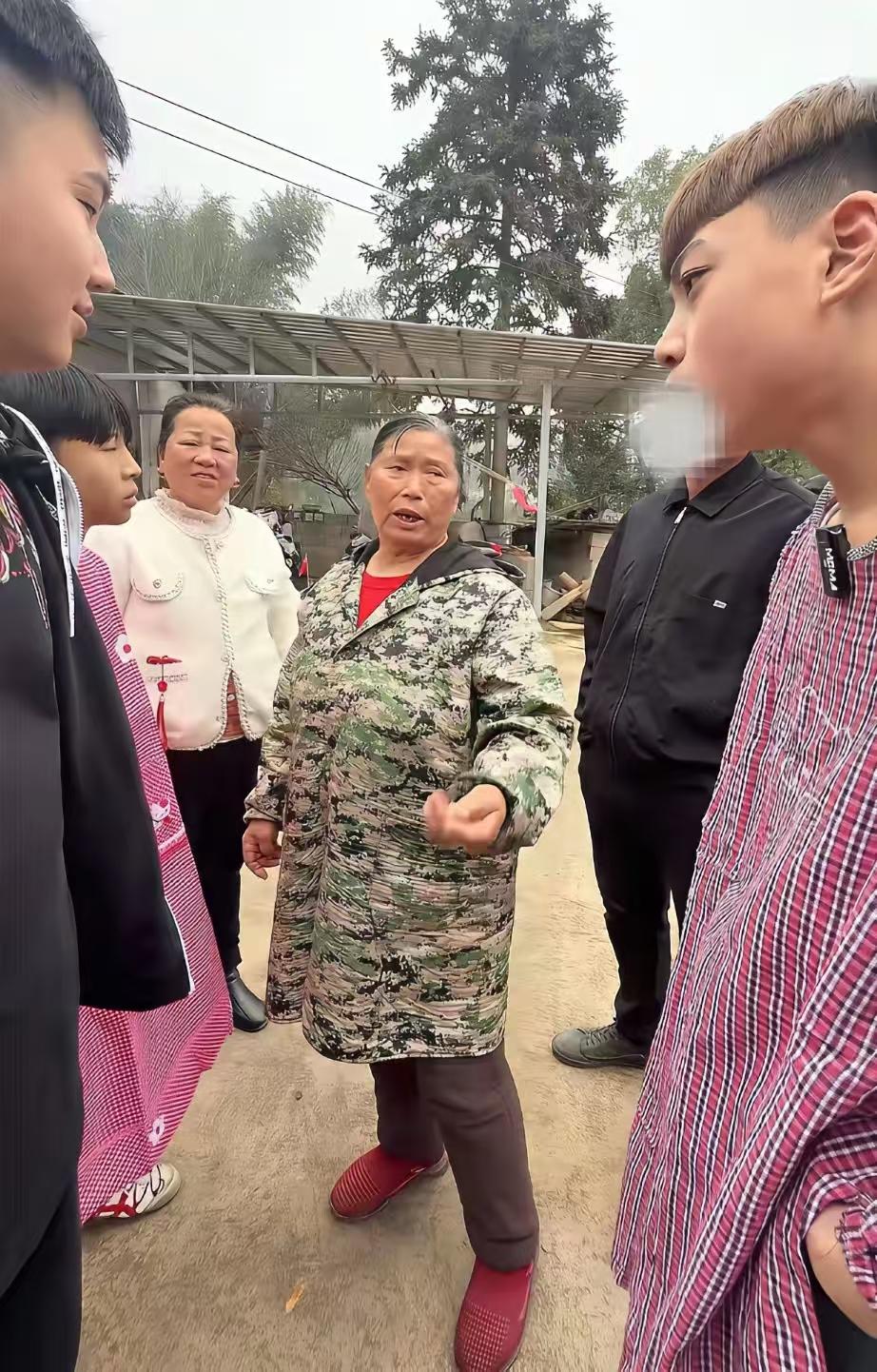 株洲继灿灿子之后又一村的杀猪宴火了！人与人不同，全国可能仅有川渝几个地方可以开展