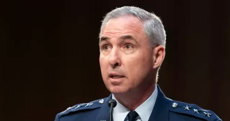 美国太空司令部不装了，金穹反导系统就是冲着中国来的美国太空司令部最近不藏