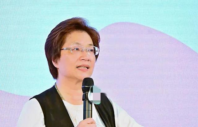 是否为魏平政站台？王惠美回应来了，郑丽文棋高一着！近段时间以来，蓝营在县市角逐