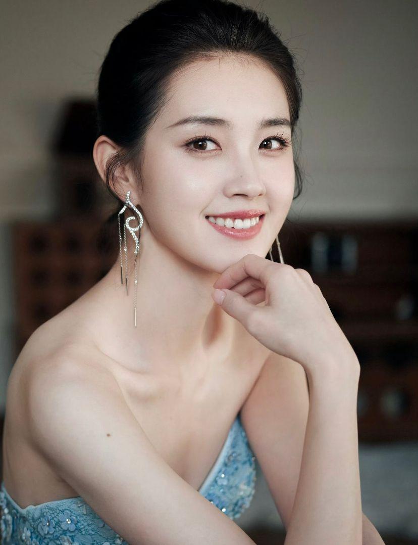 一句“女性不要拉踩”圈了那么多好感，结果自己栽在了这句话上？这不叫犯错，这叫自