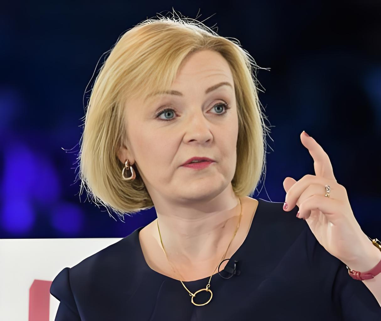 英国现任首相斯塔默访问华让英国前首相特拉斯心里非常不得劲。这个曾窜台、支持台独、