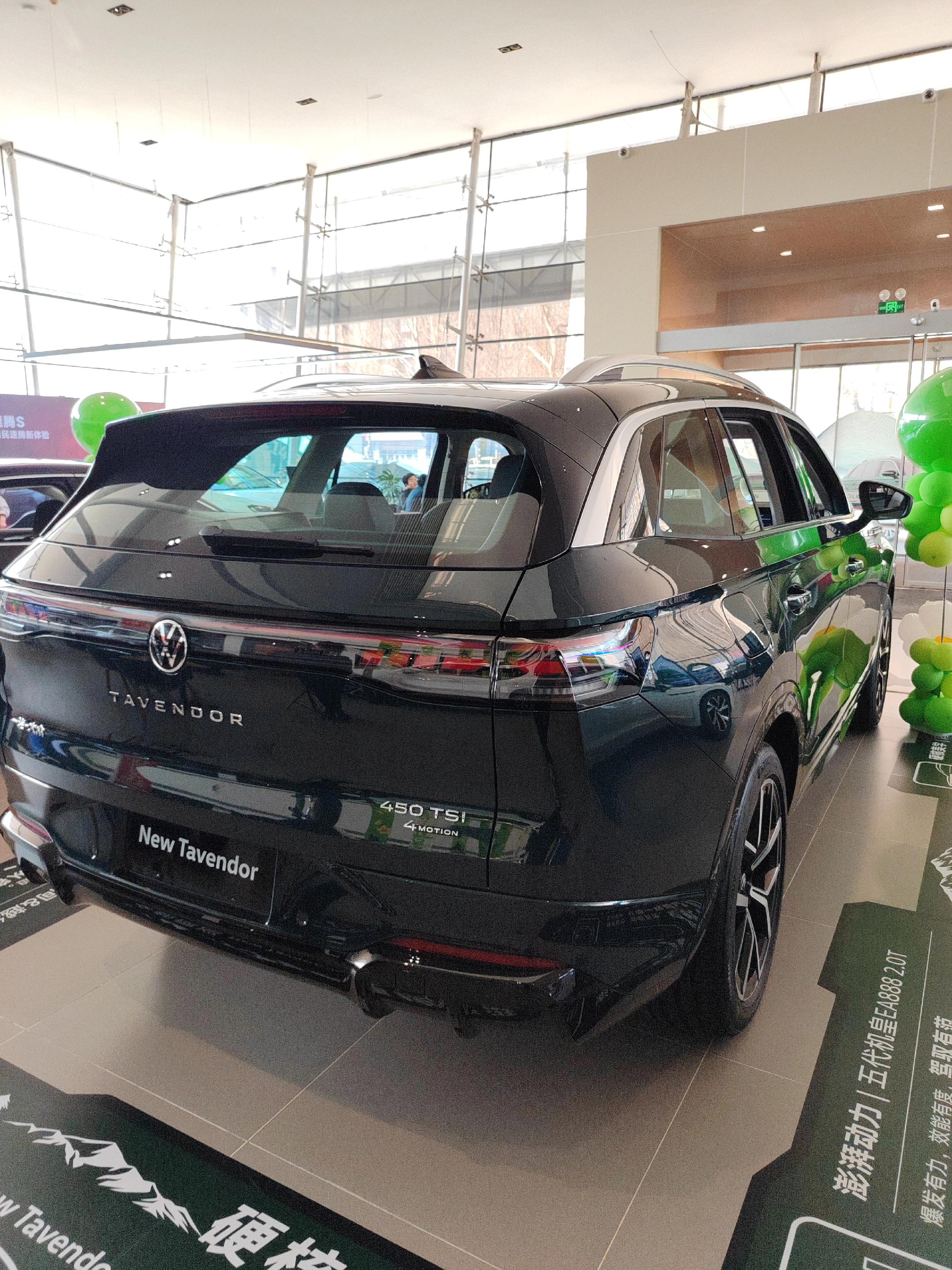 褪去速度的光环，静下心来静态品鉴一汽-大众全新揽巡，更能读懂这款车型的用心之处。