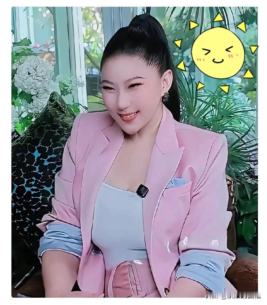 多读书真的有用，不信你看谢贤前女友Coco，高中毕业后没有上大学，早早踏