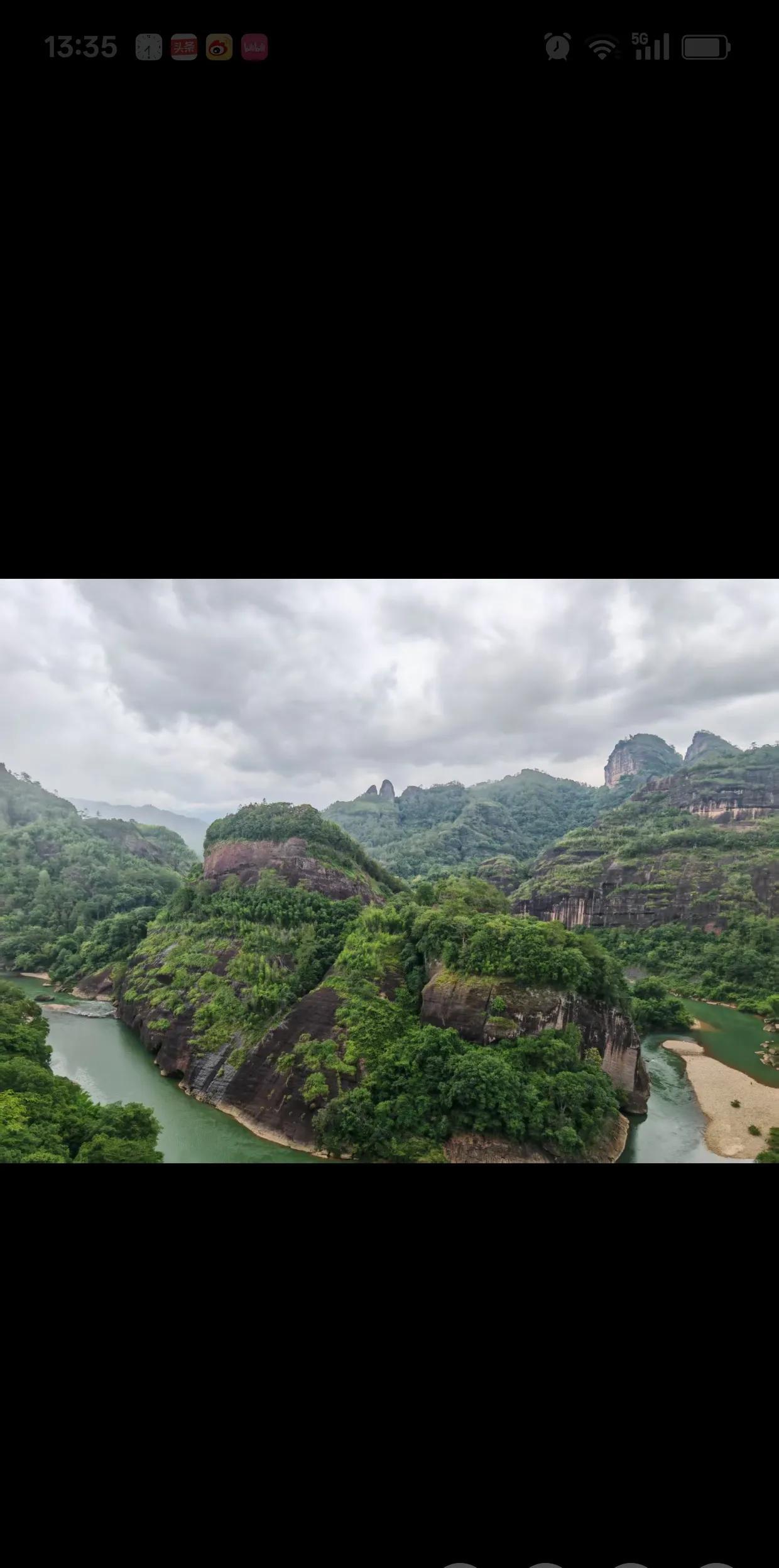 小单位当副职领导，是不能有领导架子的，底下人员根本不把你当领导看，只有和下属打成
