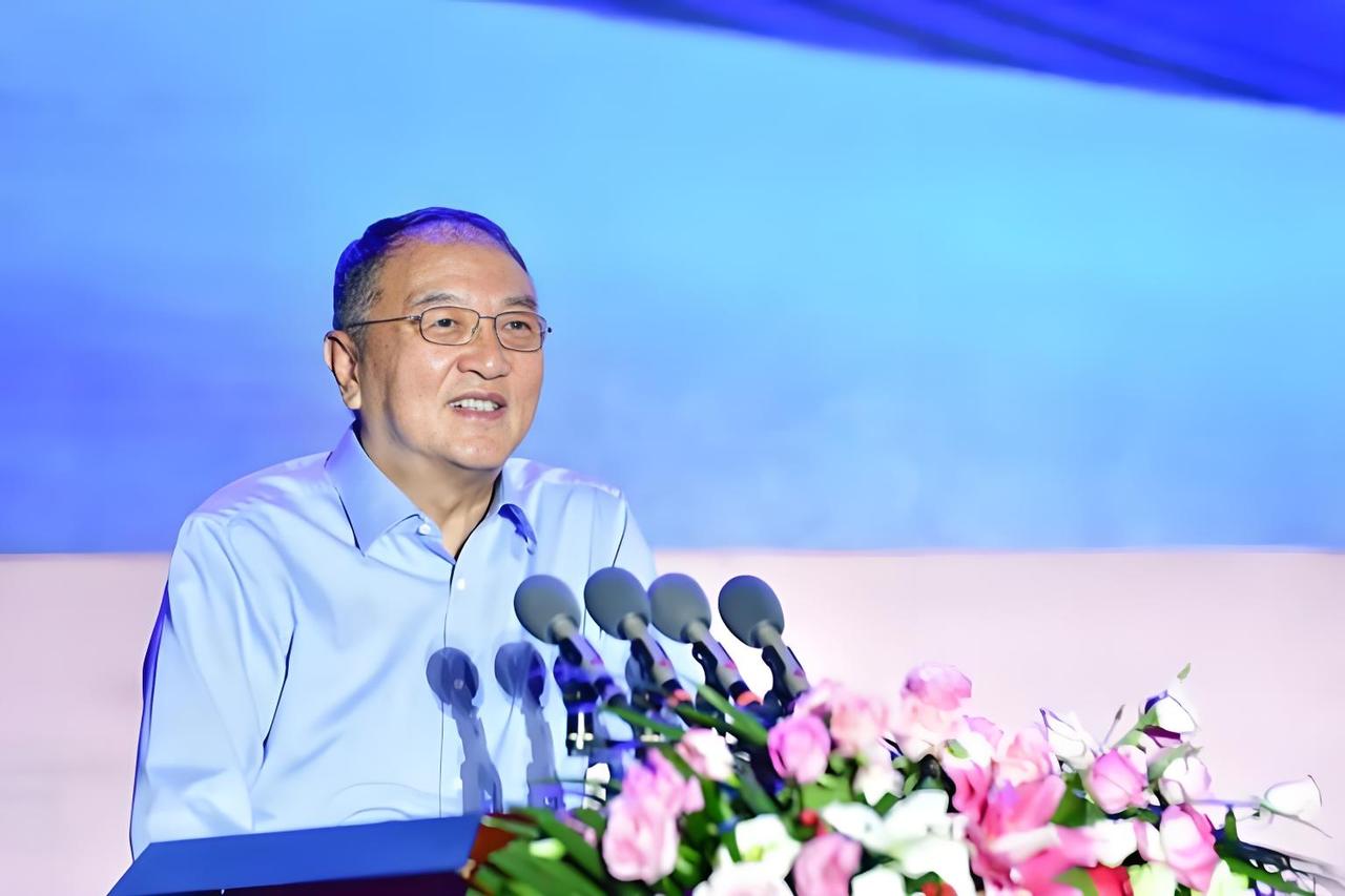 柳传志：从20万起步到世界500强，这才叫实业报国！——一首写给中国企业家精神