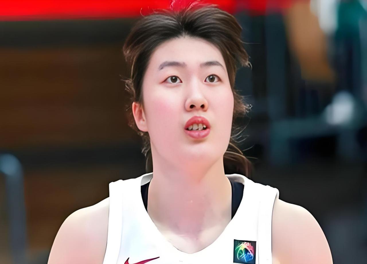 5中0得0分+3失误，女篮首发球员下滑太快，球迷：快送走！昨晚，中国女篮VS尼