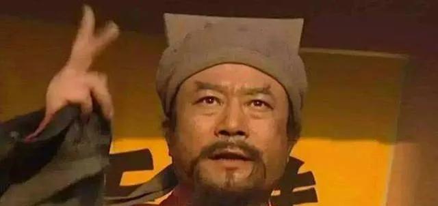 生活中遇到“宋江式”的人，该怎么相处？聊《水浒传》时，很多人说宋江“伪善”“会