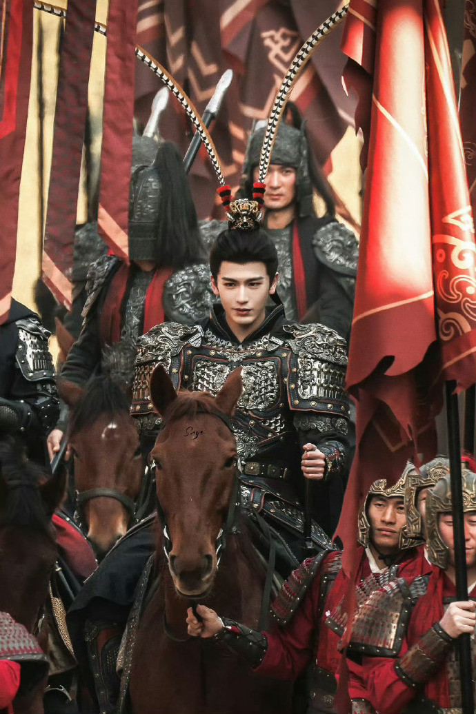 张凌赫逐玉路透，老谢家出美男的名声还是保住了张凌赫