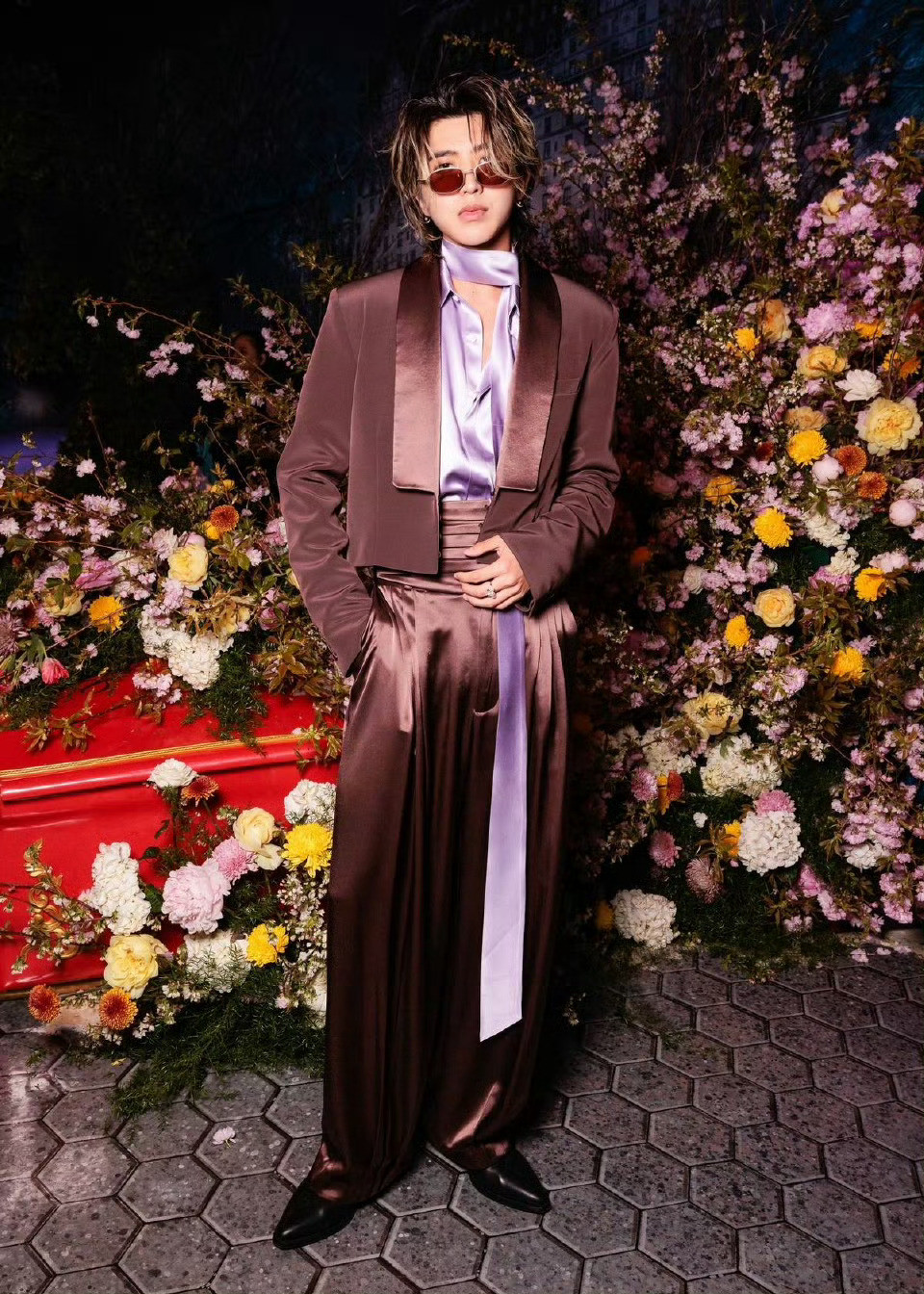 蔡徐坤MetGala蔡徐坤VOGUE晚宴哇哦！来自VOGUETikTok专访