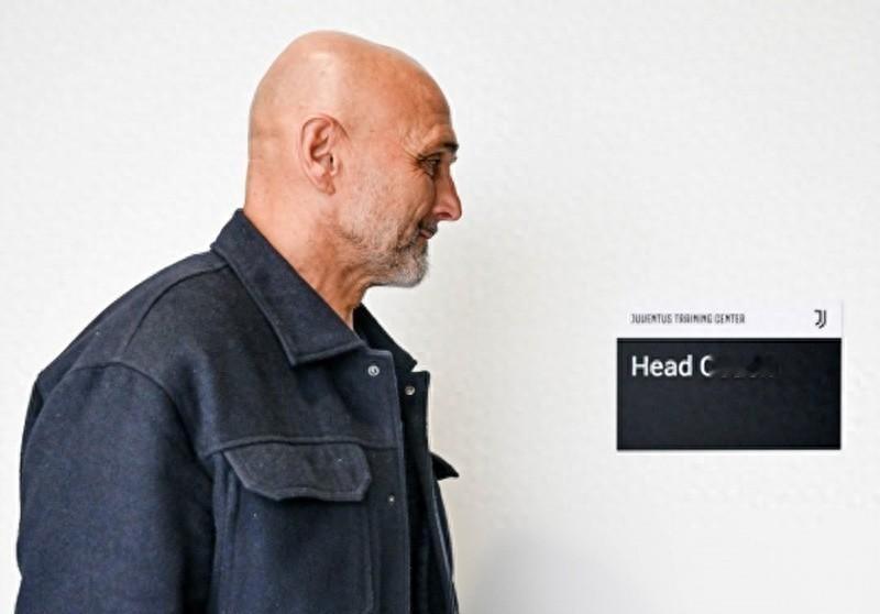 官宣！意大利前主帅找到新工作，曼联王朝的坍塌，再次重演尤文图斯官方宣布，前意大