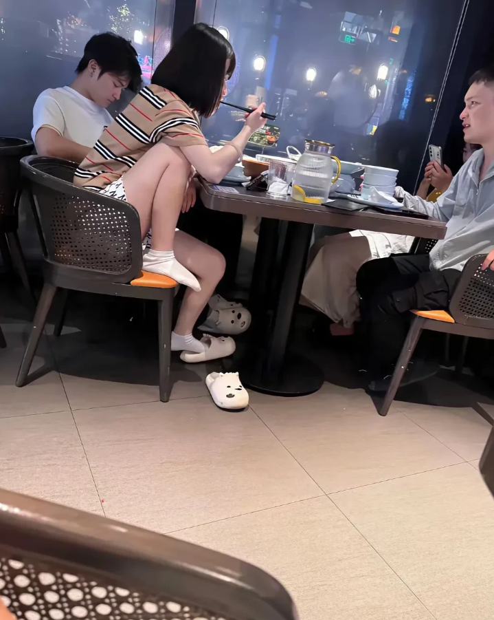 这个吃相的女朋友让你娶回家，你愿意吗？