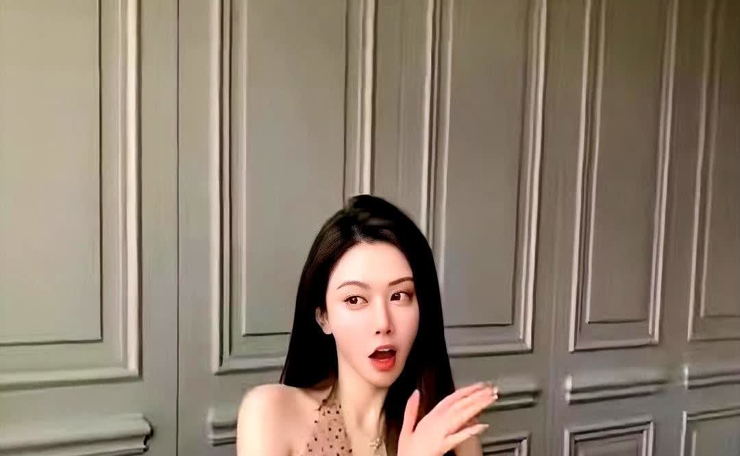 今天娱乐圈最大的瓜，是冯绍峰给的。不过我有一种预感，冯绍峰这回的恋情，肯