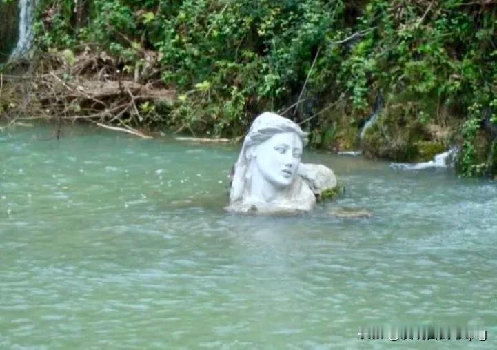 👺群体性“末日”过去发达国家完成产业升级后，总会把那些劳动密集、污染严重的