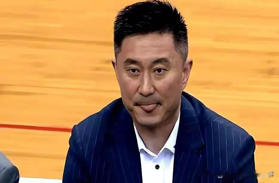 杜锋姐姐掌舵的育航经纪公司随着弟弟杜锋这棵大树的倒塌或许也将迎来暗黑时刻，其旗下