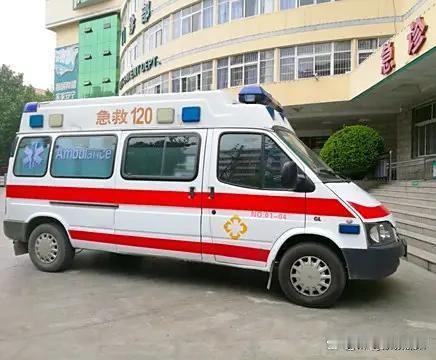 老太太87岁，慢阻肺插管8天，抢救室40天，中途又得了脑梗，在抢救室30多天。总
