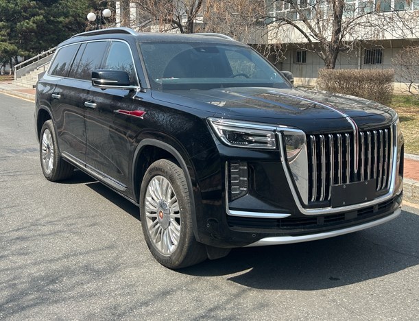 搭载新一代8GV40TD-03V8发动机的红旗国耀亮相，最大功率可达410kw