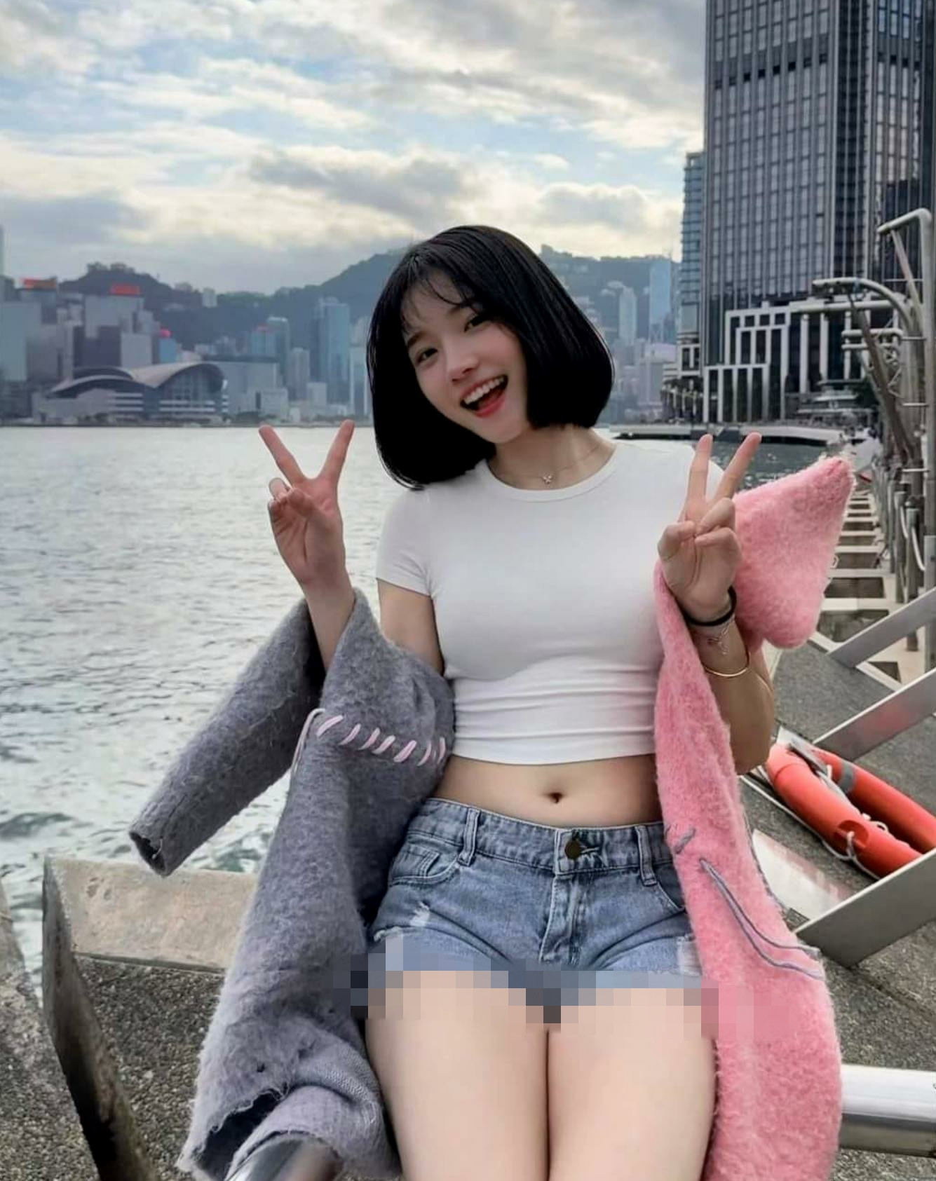 老公去驻训，卫生队女兵让我帮忙搬药品。