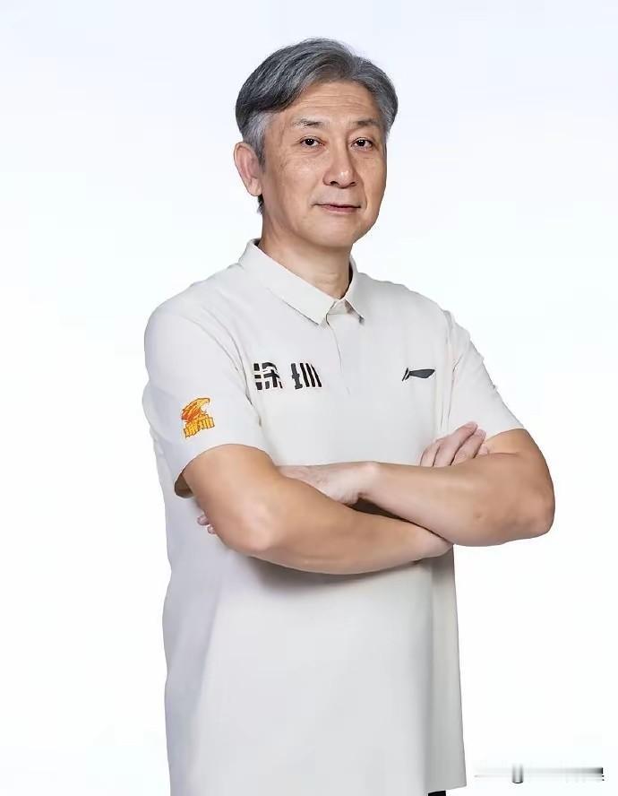 深圳客场92:101不敌上海，听听赛后主教练郑永刚精彩点评:很遗憾吧，球队5