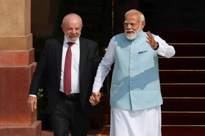 印度巴西签矿约，拓本币结算空间2月21日，印度总理莫迪与巴西总统卢拉在新德里