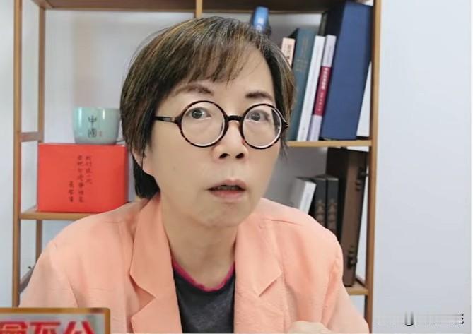 黄智贤为什么否认“称赞高市早苗”媒体人黄智贤上周在节目中表示，“我对高市早苗