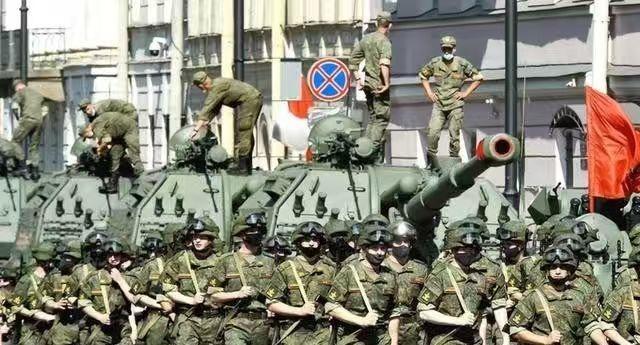 打到现在，俄罗斯终于看明白了，他可以炸乌克兰的城市，可以打掉乌克兰的电网，却炸不