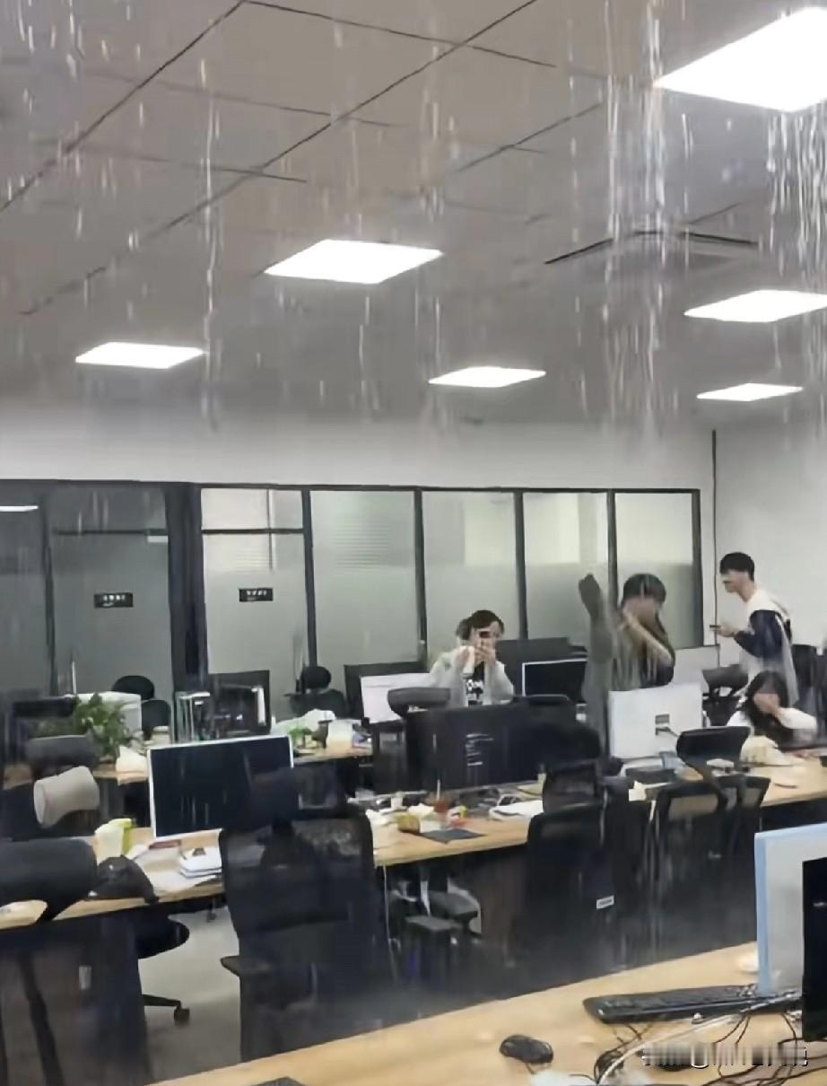 今天背调一个面试通过的候选人，我们没有打候选人在应聘登记表上留的上家公司证明人的