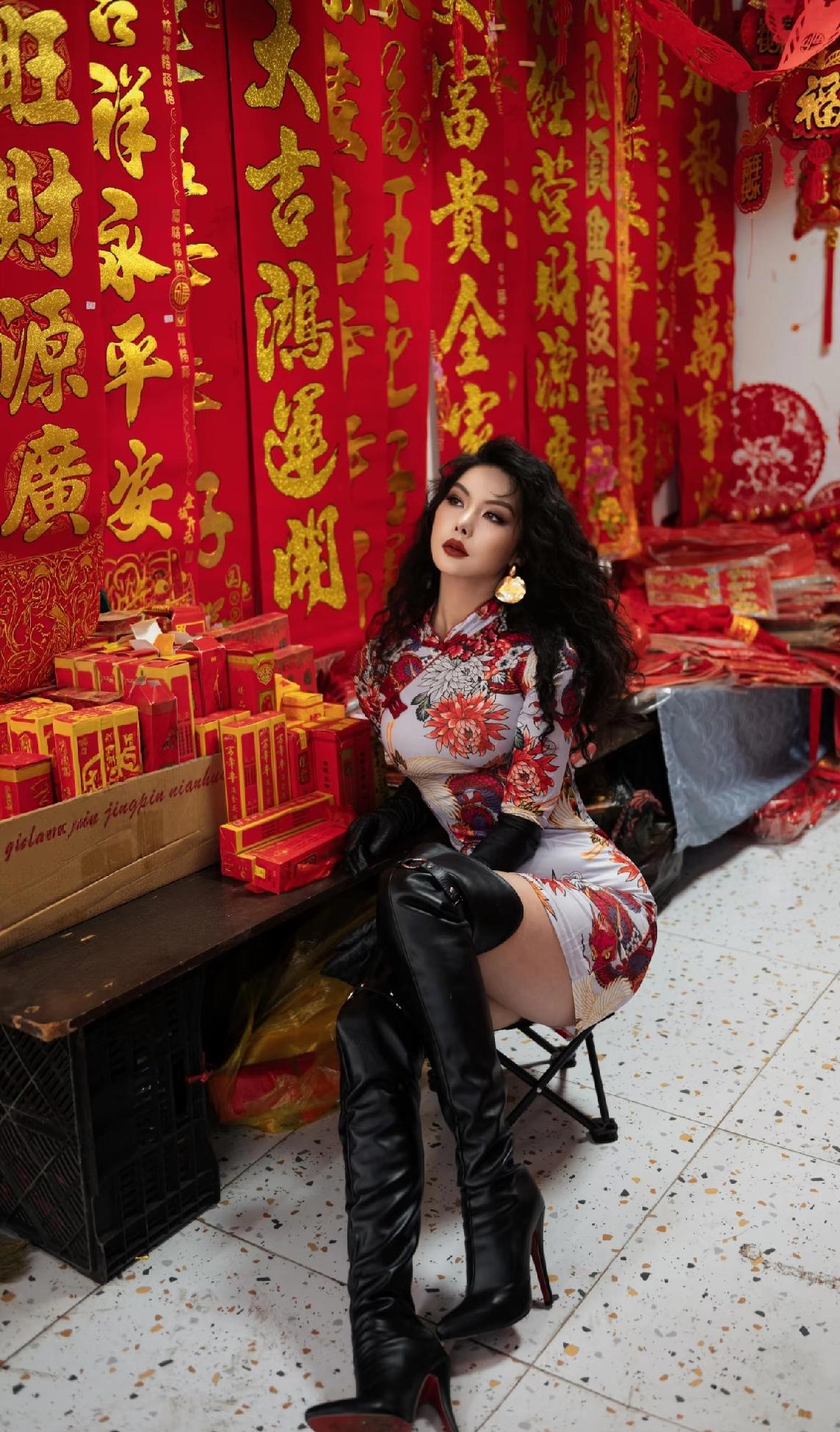 岁序更替，华章日新，今日立于丙午新岁的开端，恰是“一元复始”的好时节。这不