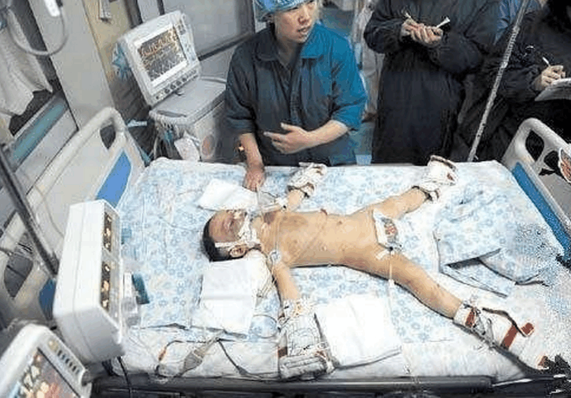 妈妈的无知, 导致4岁男孩无辜离开人间