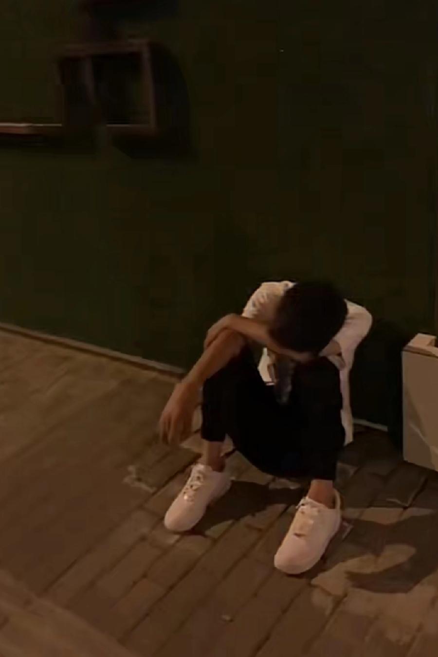 我妹妹,因为妹夫出轨,俩人离了婚。妹夫跟小三结婚,一年后,小三卷钱留下女儿跑了