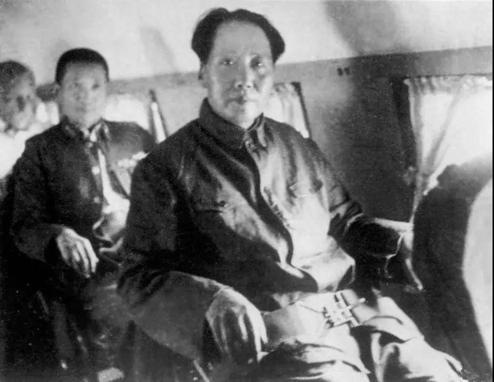 重庆谈判结束后，毛主席大病一场，两个多月不见好转，当时延安所有的医生，都看不好毛